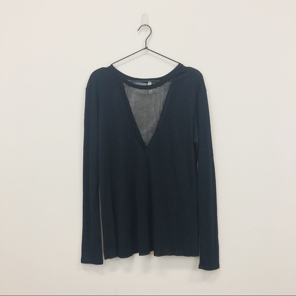 NWOT LF Emma & Sam Long Sleeve Mesh Deep V T Shirt